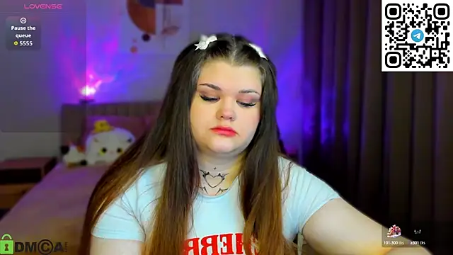 Snapshot of elle_one chatting on October 2025 02:53:02 AM elle one online show from October 2025 02:53:02 AM