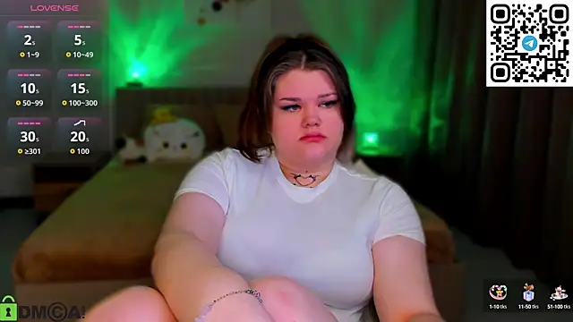 Snapshot of elle_one chatting on October 2025 03:04:01 AM elle one online show from October 2025 03:04:01 AM