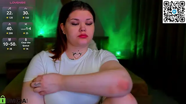 Snapshot of elle_one chatting on October 2025 02:53:01 AM elle one online show from October 2025 02:53:01 AM