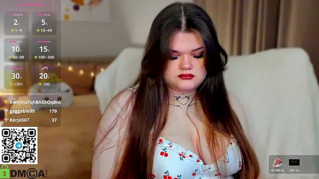 Snapshot of elle_one chatting on November 2025 03:38:02 AM elle one online show from November 2025 03:38:02 AM