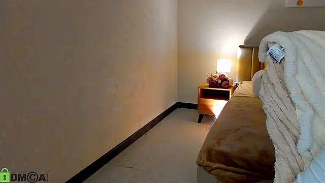 Snapshot of elle_one chatting on November 2025 03:50:02 AM elle one online show from November 2025 03:50:02 AM