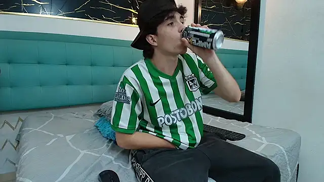 dia fax18 online show from October 2025 08:54:02 PM