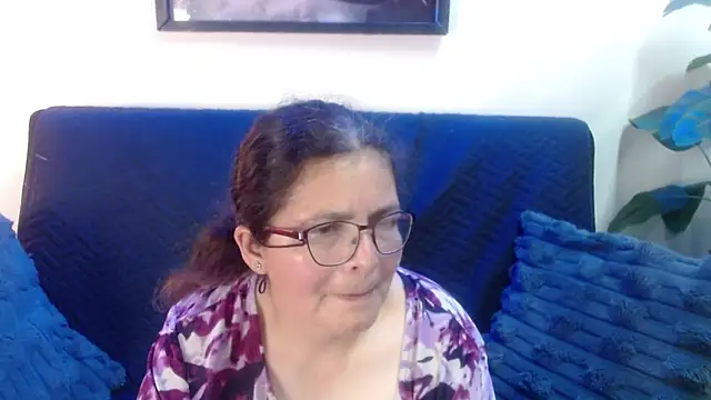 Snapshot of Linda_banks_ chatting on April 2026 01:52:02 AM Linda banks online show from April 2026 01:52:02 AM