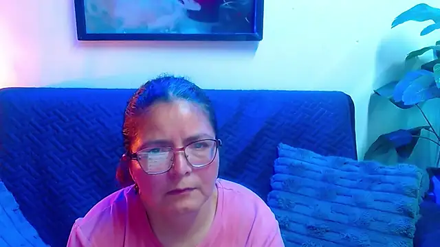 Snapshot of Linda_banks_ chatting on May 2026 01:36:01 AM Linda banks online show from May 2026 01:36:01 AM