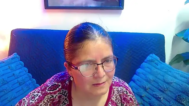Snapshot of Linda_banks_ chatting on May 2026 01:25:02 AM Linda banks online show from May 2026 01:25:02 AM