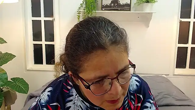 Snapshot of Linda_banks_ chatting on May 2026 01:12:01 AM Linda banks online show from May 2026 01:12:01 AM