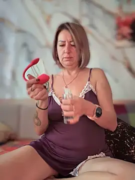 Milena-MilfaXXX online show from October 2025 04:10:01 AM