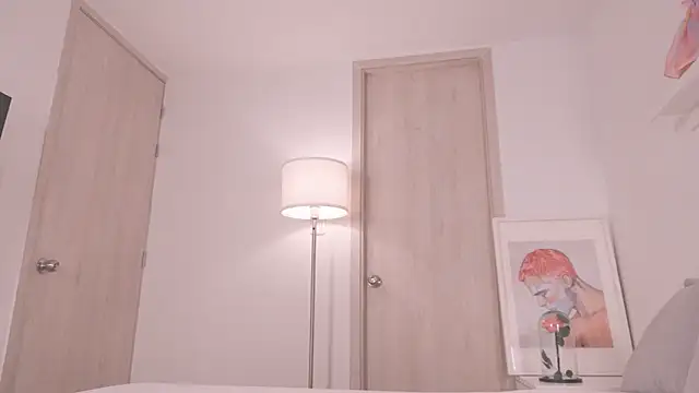 moon angels online show from February 2026 01:54:02 PM