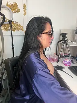 hotadhara01 online show from September 2025 03:00:01 AM