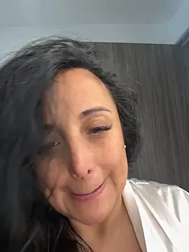 hotadhara01 online show from October 2025 02:30:01 PM