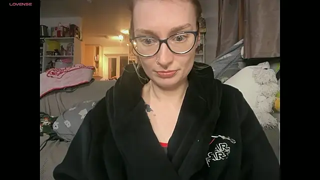 harleyblair online show from April 2026 10:04:01 PM