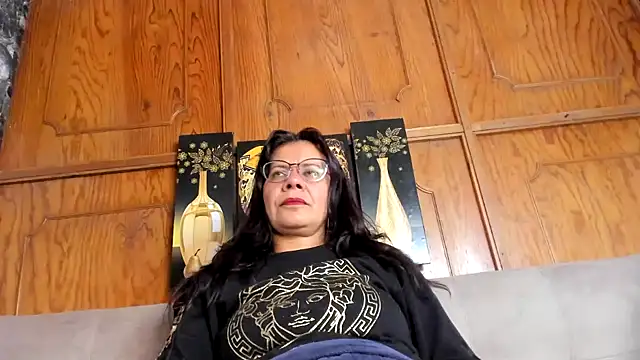 sofia hot vc online show from November 2025 10:42:01 PM