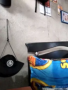 Tussi-amor online show from September 2025 03:45:01 PM