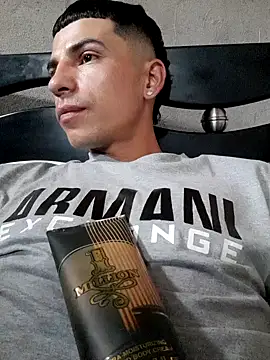 Tussi-amor online show from September 2025 08:10:01 PM