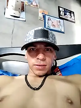 Tussi-amor online show from October 2025 08:09:02 PM