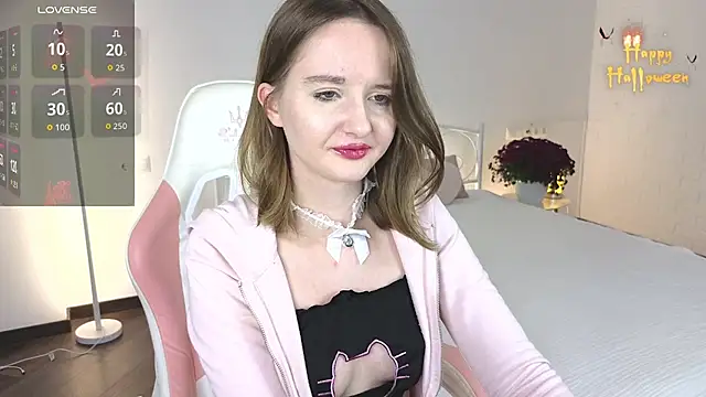 Snapshot of AlexsisFaee chatting on November 2025 09:39:02 PM AlexsisFaee online show from November 2025 09:39:02 PM