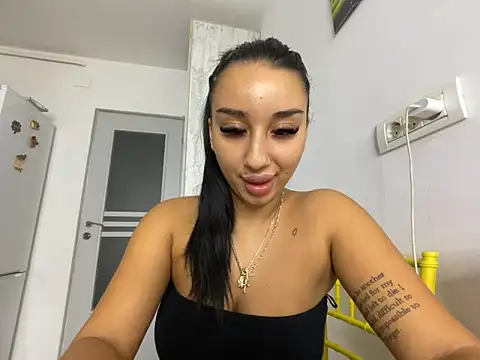 BlueEyes BB online show from October 2025 02:14:02 PM