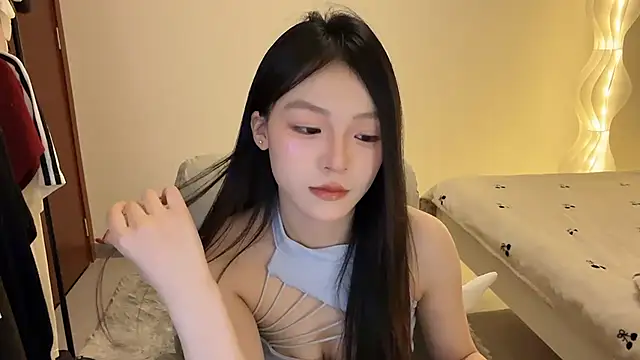 Robin-o3 online show from March 2026 06:44:01 PM