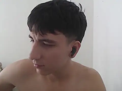 younewmaster online show from February 2026 04:36:02 PM