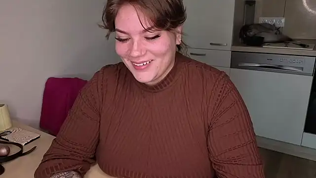 MaeNoir online show from October 2025 02:17:02 PM