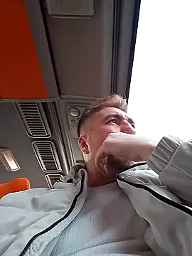 mert0359 online show from December 2025 01:18:02 PM