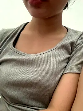 Nguyenha11 online show from September 2025 05:52:02 AM