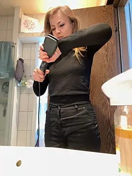 IsabellaEtha online show from September 2025 08:58:02 AM