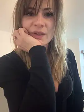 IsabellaEtha online show from February 2026 09:00:02 PM