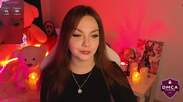 ApheliaDream  online show from October 2025 02:39:01 PM