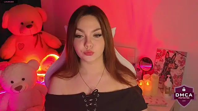 ApheliaDream  online show from October 2025 03:07:01 PM