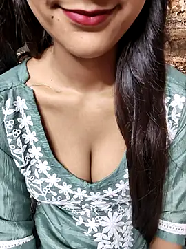 Snapshot of Indian-Aleena chatting on October 2025 04:50:01 PM Indian-Aleena online show from October 2025 04:50:01 PM