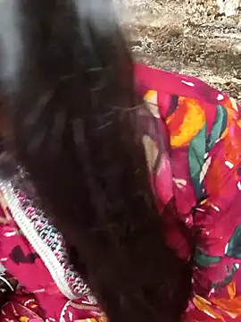 Snapshot of Indian-Aleena chatting on October 2025 06:21:01 PM Indian-Aleena online show from October 2025 06:21:01 PM