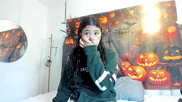 Ivy nt online show from November 2025 01:02:01 PM