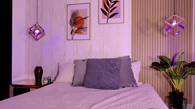 Snapshot of Ayleen_Dunkan chatting on September 2025 12:05:02 PM Ayleen Dunkan online show from September 2025 12:05:02 PM