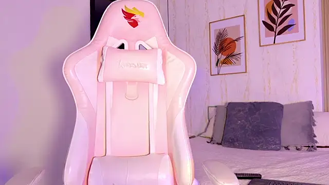 Snapshot of Ayleen_Dunkan chatting on September 2025 12:17:02 PM Ayleen Dunkan online show from September 2025 12:17:02 PM