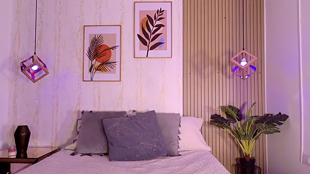 Snapshot of Ayleen_Dunkan chatting on September 2025 12:17:01 PM Ayleen Dunkan online show from September 2025 12:17:01 PM