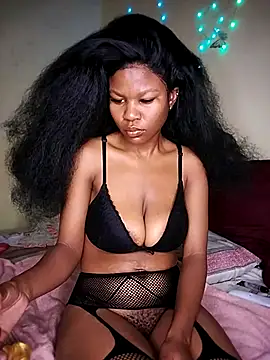 Seductive Yellow Titties online show from February 2026 03:27:01 AM