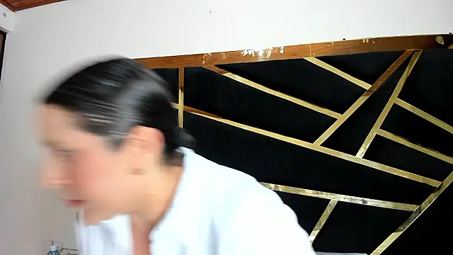 KikaDuque online show from March 2026 07:19:01 PM