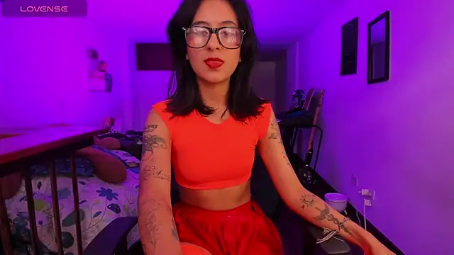 atenea dragon   online show from October 2025 07:44:02 PM