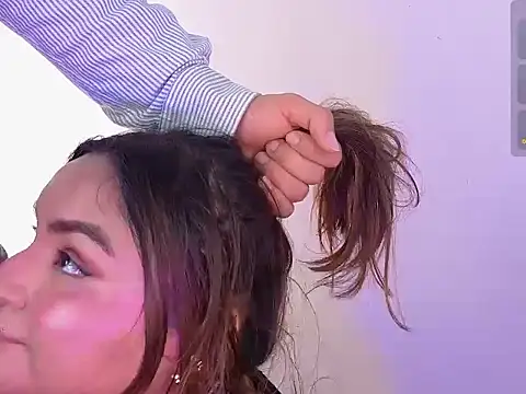 Snapshot of laurale_phillipe chatting on February 2026 05:11:02 PM laurale phillipe online show from February 2026 05:11:02 PM