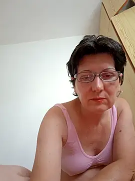 Vera Elle online show from July 2026 03:03:02 PM