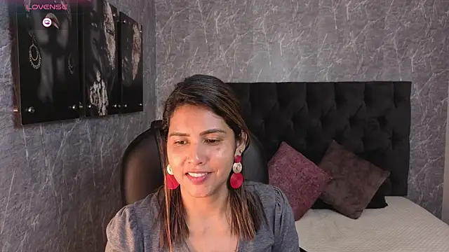 scarletbaker  online show from September 2025 09:58:01 AM