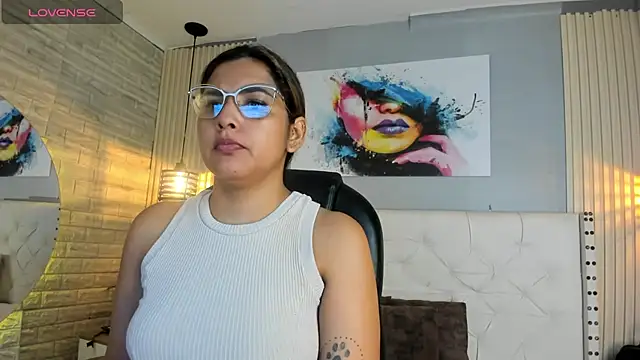 scarletbaker  online show from April 2026 10:12:02 PM