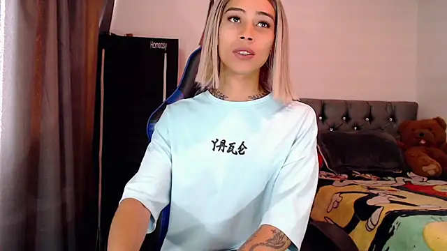 Sweet-Cris online show from September 2025 03:17:01 PM