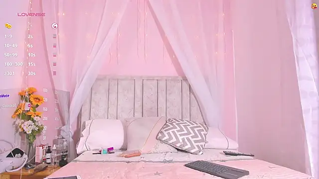 Rachellcooperrr online show from September 2025 06:30:01 PM