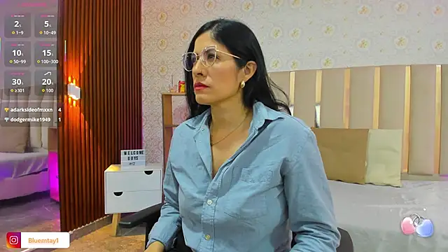 BLUE TAY1 online show from October 2025 06:38:02 PM