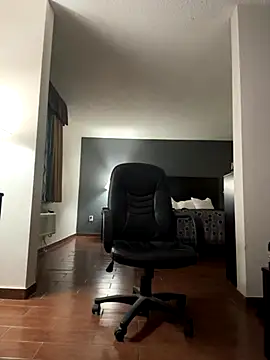 Snapshot of tangaman2280 chatting on September 2025 03:10:02 AM tangaman2280 online show from September 2025 03:10:02 AM