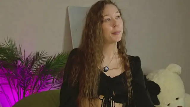 Molly Kisss online show from May 2026 08:29:01 PM