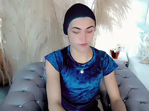 nathalialoes1 online show from October 2025 07:02:01 PM