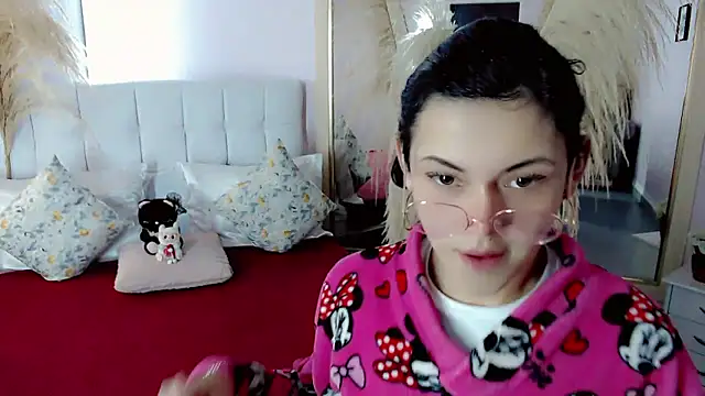 nathalialoes1 online show from January 2026 07:08:02 PM